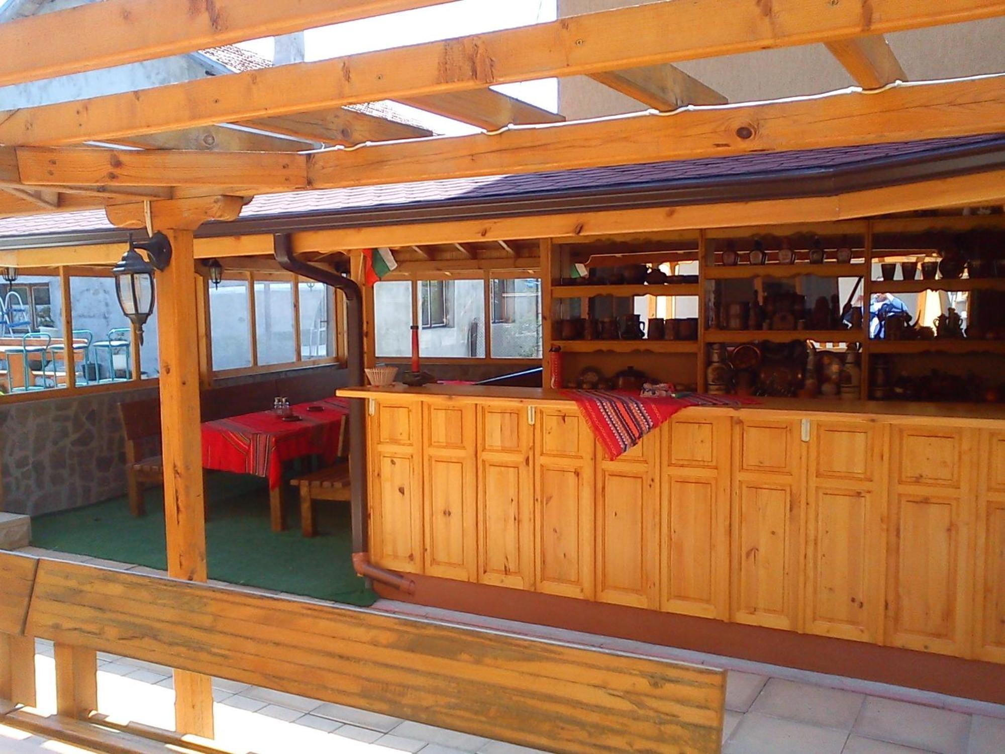 Guest House Nash Dom Kavarna Luaran gambar