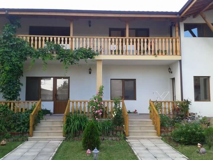 Guest House Nash Dom Kavarna Luaran gambar
